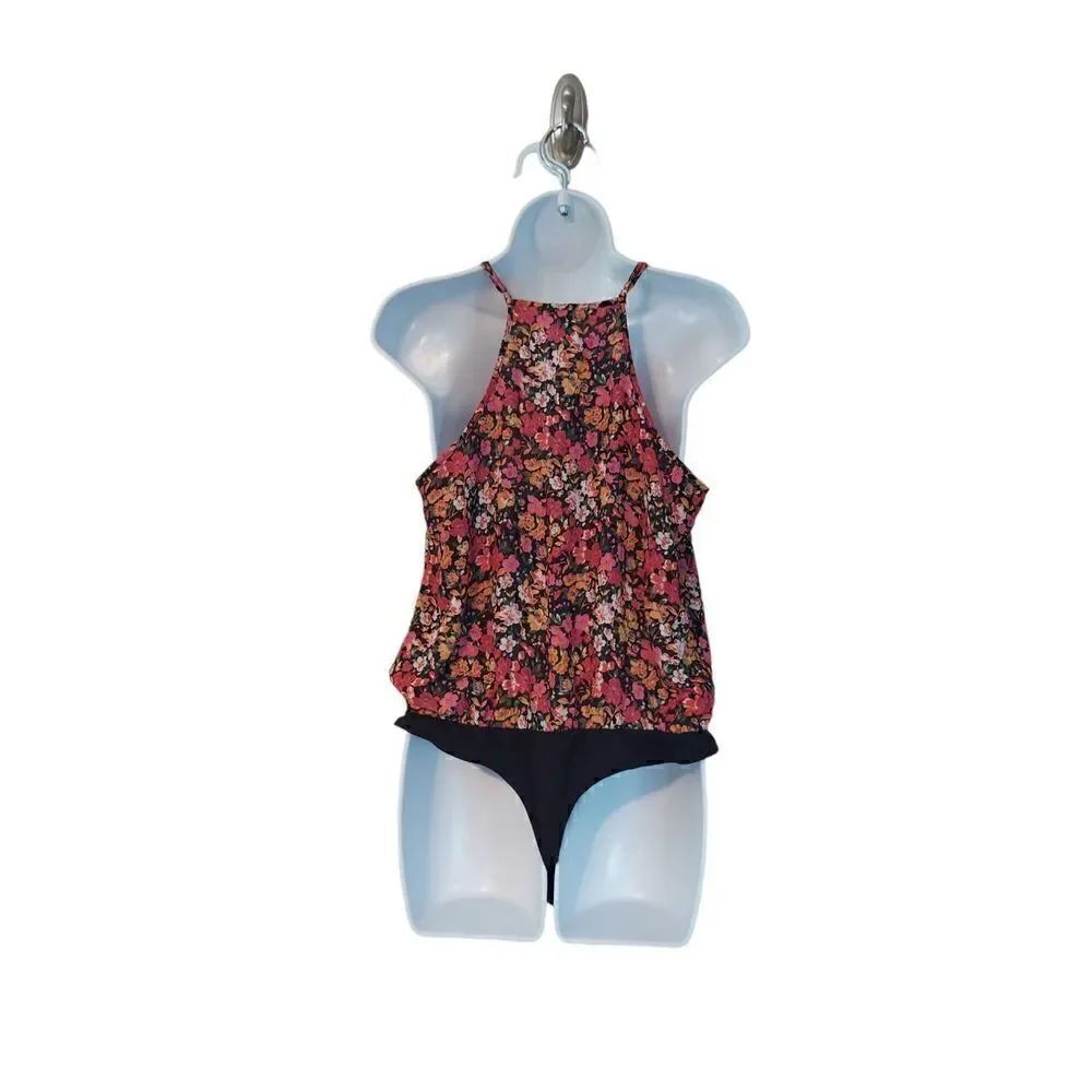 Two Spaghetti Strap Bodysuits - Picture 4 of 9